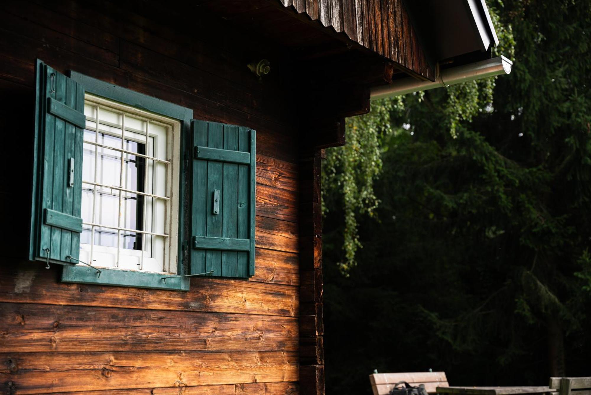 Gregor'S Ferienhaus Im Wald Edelschrott Экстерьер фото